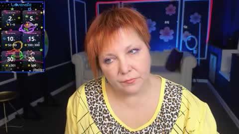 Kira Kennet online show from 10.18.25