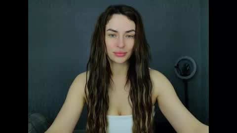 Snapshot of kira_love1 chatting on 04.18.26 Kira love1 online show from 04.18.26