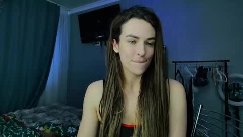Snapshot of kira_love1 chatting on 04.25.26 Kira love1 online show from 04.25.26