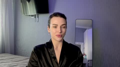 Snapshot of kira_love1 chatting on 05.18.26 Kira love1 online show from 05.18.26