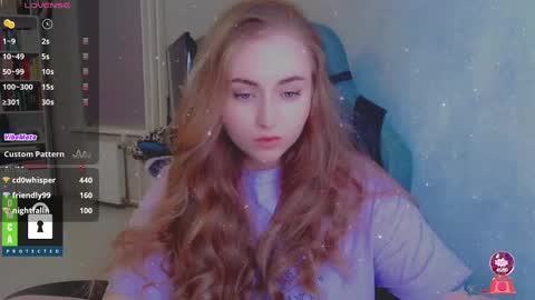 Snapshot of kira_love_sleep chatting on 12.22.24 you know thumb up me please its important online show from 12.22.24