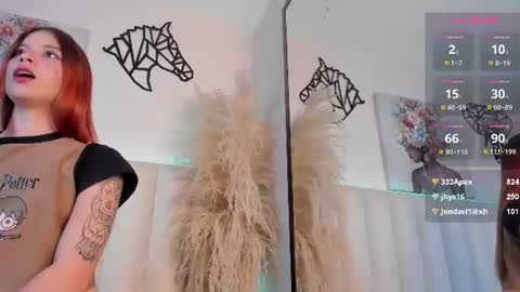 Snapshot of kira_venom chatting on 06.16.26 Kira online show from 06.16.26
