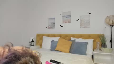 kiraadamss online show from 10.29.25