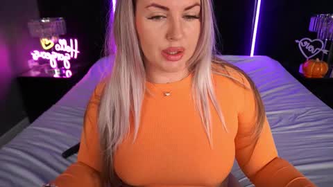 Kira online show from 11.08.25