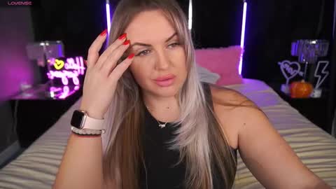 Kira online show from 11.17.25