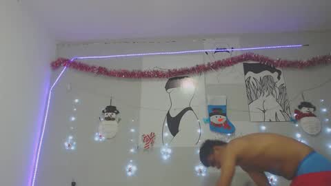 Snapshot of kirah_69 chatting on 12.30.24 kirah_69 online show from 12.30.24