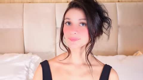 Snapshot of kirakayleigh chatting on 09.08.25 kira online show from 09.08.25