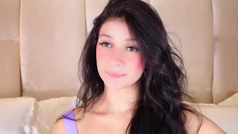 Snapshot of kirakayleigh chatting on 10.05.25 kira online show from 10.05.25