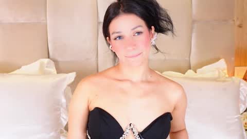 Snapshot of kirakayleigh chatting on 11.09.25 kira online show from 11.09.25