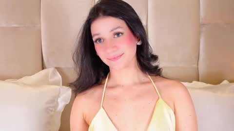 Snapshot of kirakayleigh chatting on 11.29.25 kira online show from 11.29.25