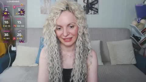 kiramartins cat online show from 11.25.25