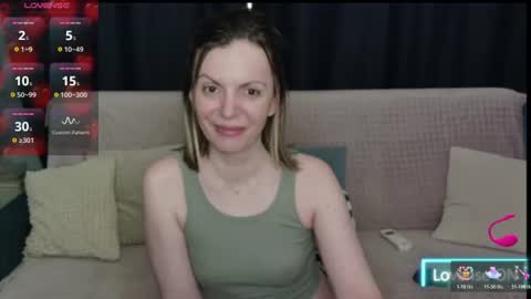 Snapshot of kiramartins_cat chatting on 07.14.26 kiramartins cat online show from 07.14.26