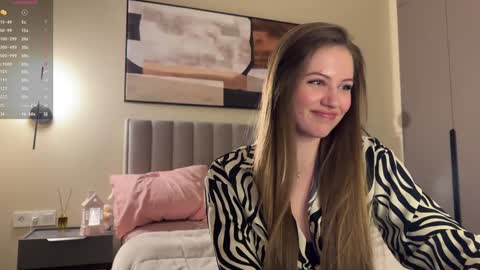 Kira online show from 12.12.24