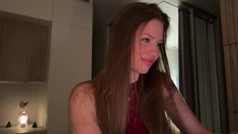 Kira online show from 12.21.25