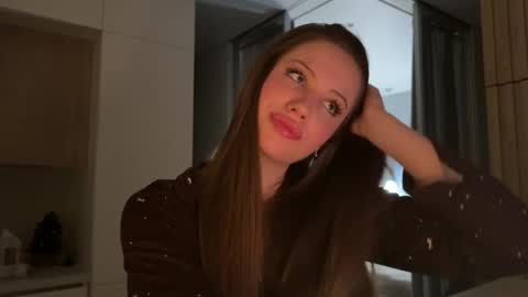 Snapshot of kiramystery chatting on 01.19.26 Kira online show from 01.19.26