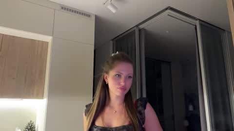 Snapshot of kiramystery chatting on 02.23.26 Kira online show from 02.23.26