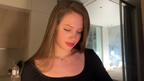 Snapshot of kiramystery chatting on 03.02.26 Kira online show from 03.02.26