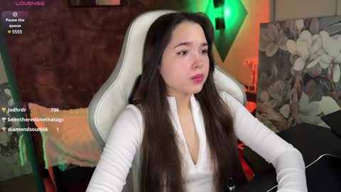 Kira online show from 02.04.25