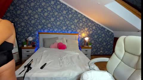 Kira online show from 02.01.25