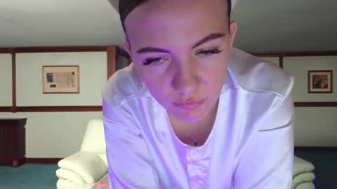  Kira  online show from 12.05.25