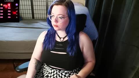 KiraSpitQueen online show from 01.17.25
