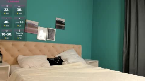 KiraSun online show from 10.01.25