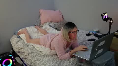 Onya online show from 12.29.24