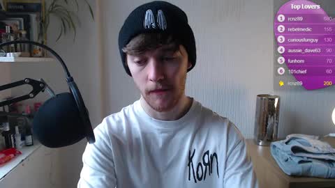 Snapshot of kirokaisan chatting on 02.26.25 kirokaisan online show from 02.26.25