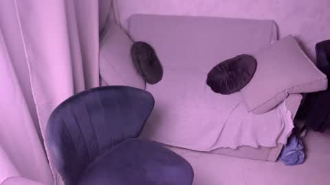 Snapshot of kirraa_ chatting on 02.11.25 Kira online show from 02.11.25