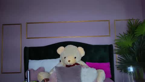 Kirra online show from 10.26.25