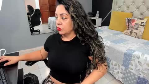 kriss online show from 09.26.25