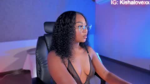 Snapshot of kishalove_ chatting on 10.11.25 kishalove_ online show from 10.11.25