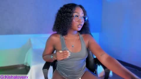 kishalove_ online show from 10.26.25