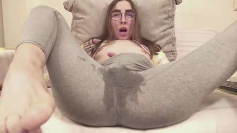 Wet Girl online show from 10.27.25