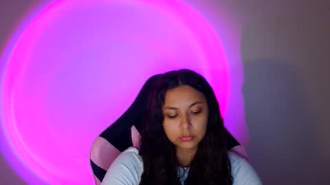 kiss_ameliaa online show from 10.20.25