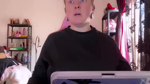 Snapshot of kissica chatting on 02.05.26 kissica online show from 02.05.26