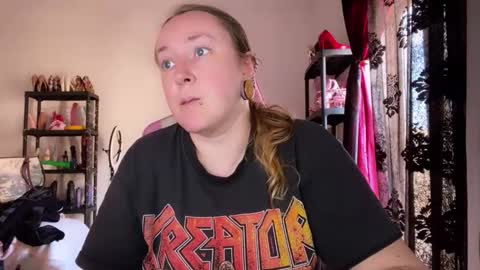 Snapshot of kissica chatting on 02.25.26 kissica online show from 02.25.26