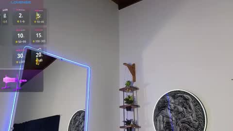 Kissing Company online show from 09.17.25