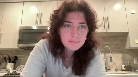 Snapshot of kissingvenus chatting on 01.14.26 kissingvenus online show from 01.14.26