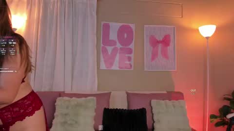 Snapshot of kissme_cutie chatting on 09.20.25 Call me Nicolle online show from 09.20.25