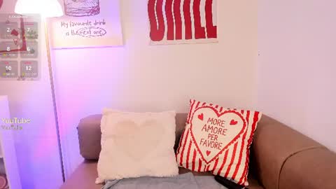Snapshot of kissme_cutie chatting on 07.01.26 Call me Nicolle online show from 07.01.26