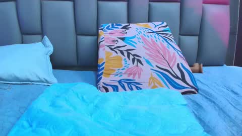 BELLA FLAME online show from 09.11.25