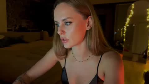Emma online show from 10.08.25