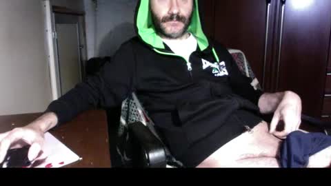 kissofbanned1983 online show from 09.30.25