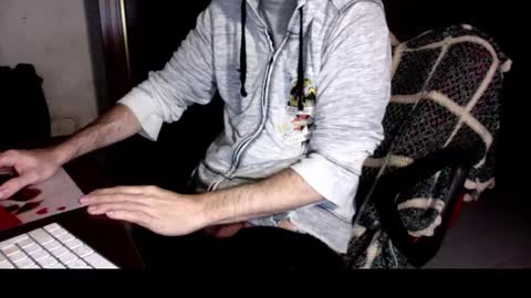 kissofbanned1983 online show from 11.21.25