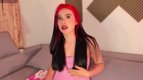 Snapshot of kit_kat_10 chatting on 01.09.26 Lily online show from 01.09.26