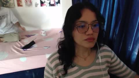 Snapshot of kitcatdreams chatting on 04.27.26 kitcatdreams online show from 04.27.26