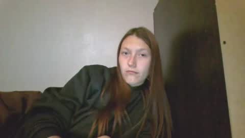 Snapshot of kiti_kitiss chatting on 09.24.25 kiti_kitiss online show from 09.24.25