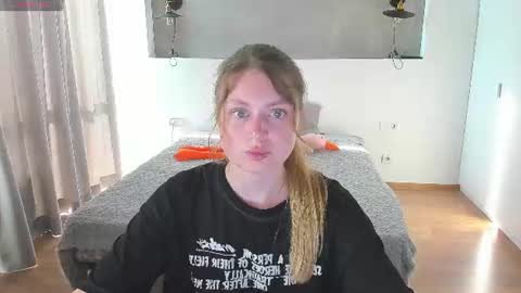 Snapshot of kitkatvel chatting on 07.01.26 kitkatvel online show from 07.01.26