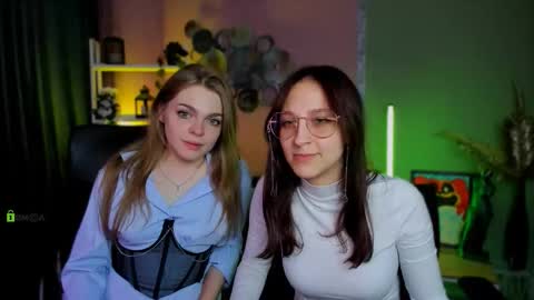 Snapshot of kitniss_dreamy chatting on 09.09.25 kitniss online show from 09.09.25